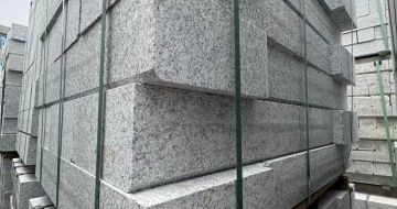 威海芝麻白路牙石 马路牙子