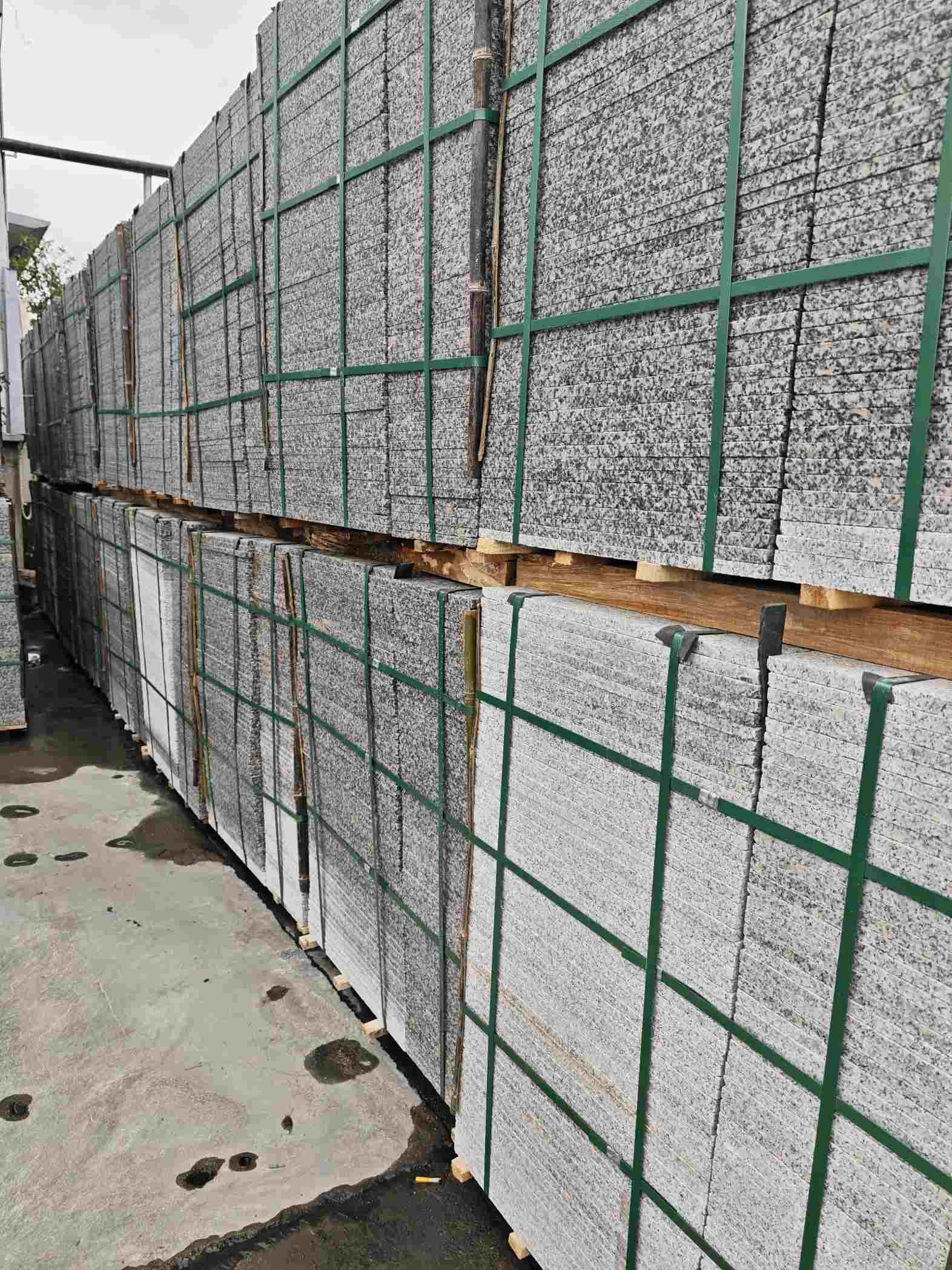 威海芙蓉白地铺石，石材地铺石