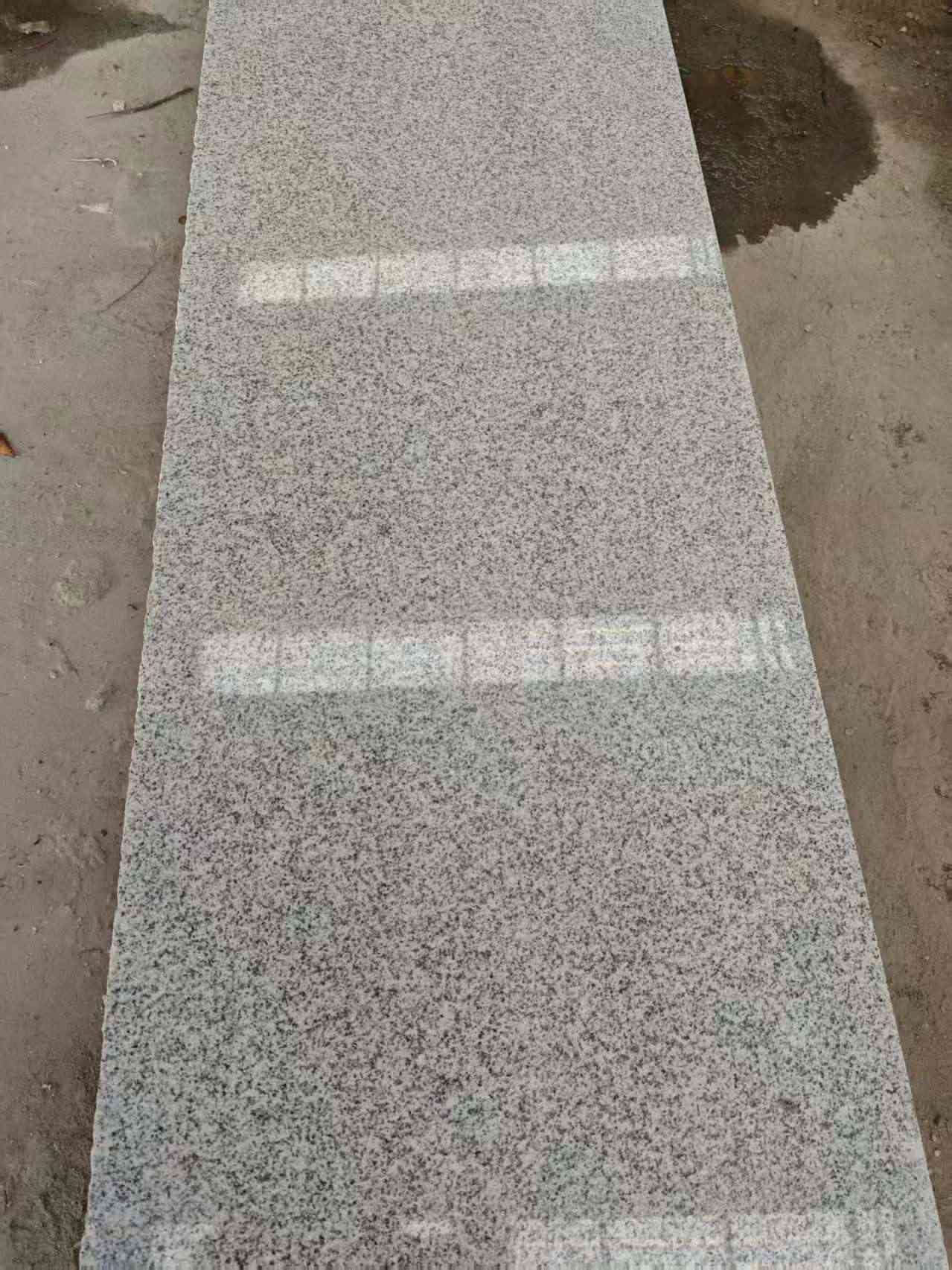 威海芝麻白光面毛板